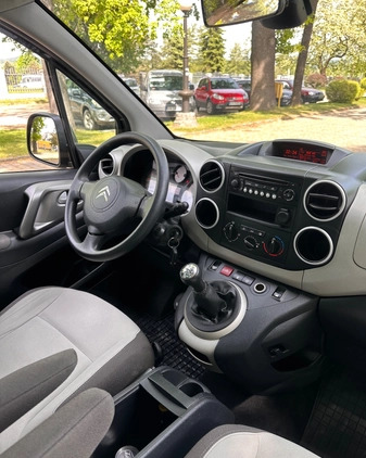 Citroen Berlingo cena 28999 przebieg: 231540, rok produkcji 2013 z Rumia małe 529